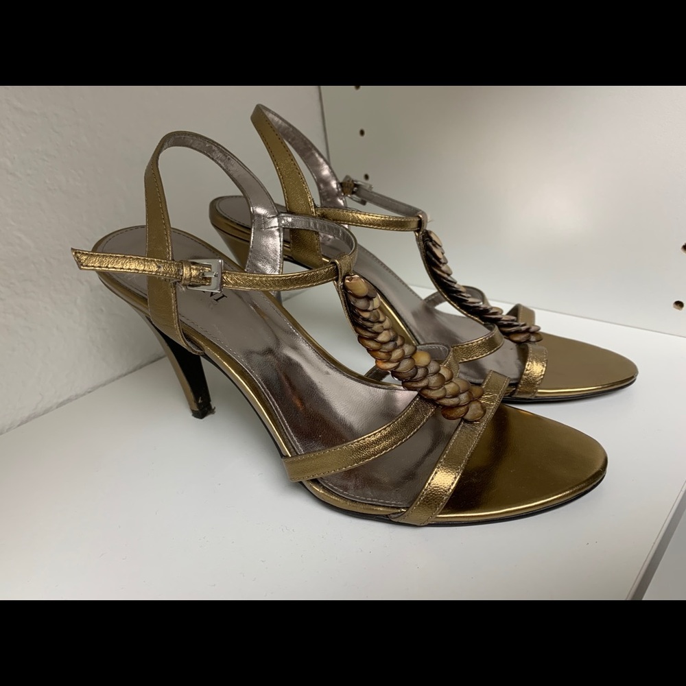 ALFANI bronze strappy sandals - Picture 2 of 2